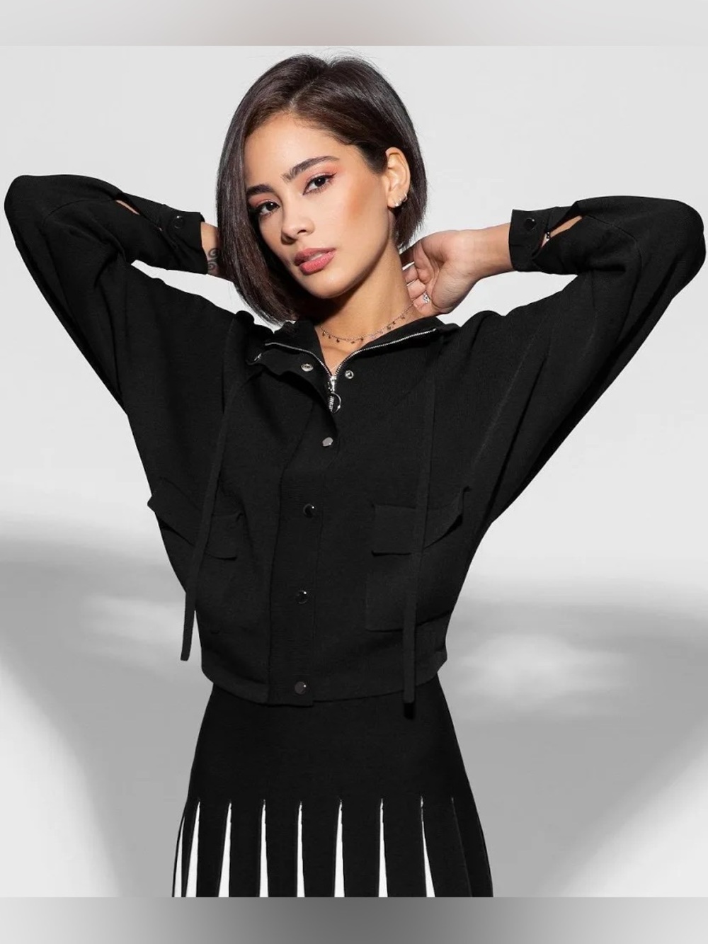 NWT 🖤 Aleeza Paris 🖤 ROSEE LOOSE KNIT CARDIGAN